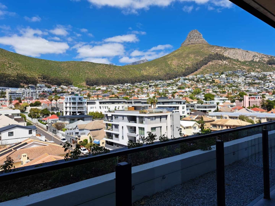 To Let 1 Bedroom Property for Rent in Sea Point Western Cape